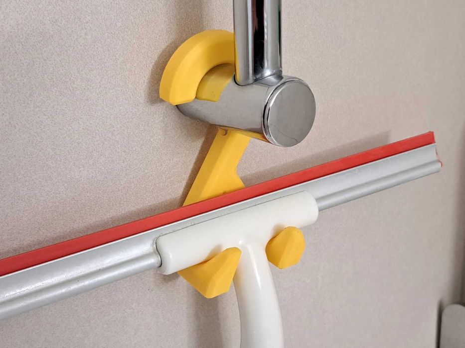 Uchwyt na Ściągaczkę do Wody. Wieszak na Drążek.