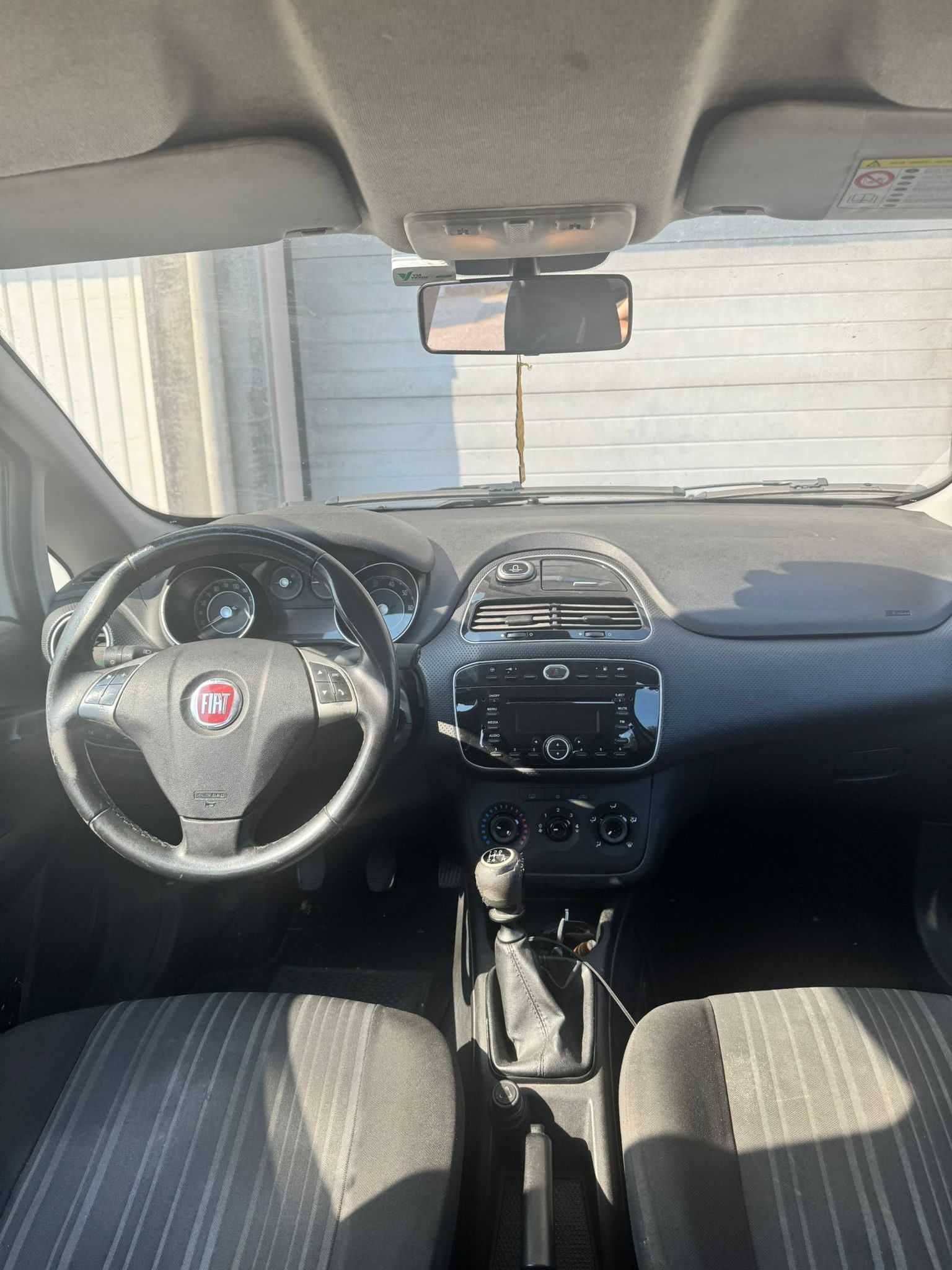 Fiat Punto 2012 – Gasolina + GPL – Muito económico