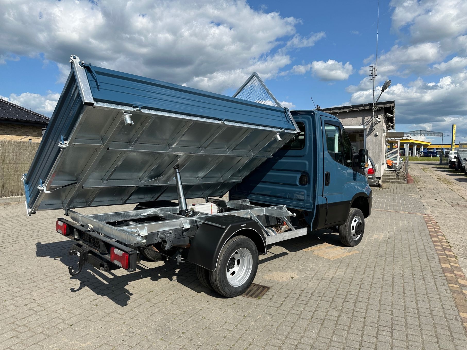 Iveco 35c15 WYWROTKA 4X4  Iveco Daily 35 C 15 3,0 D Kiper 4x4 HAK 3500kg