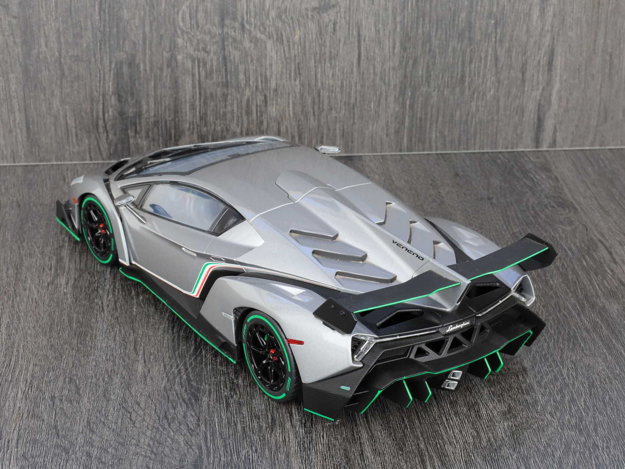 Lamborghini Veneno 1/18 Kyosho