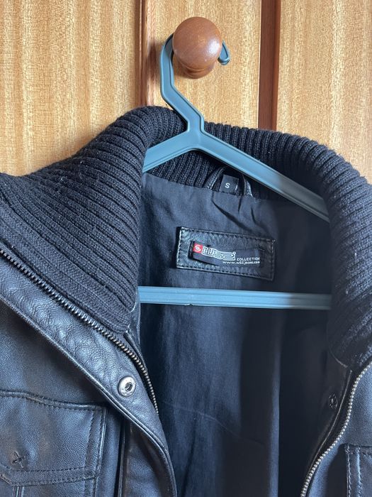 Casaca de pele verdadeira,W52,em óptimo estado,tamanho S