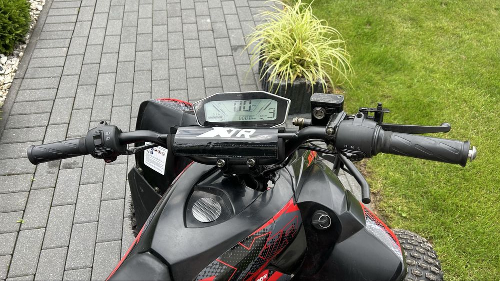 Quad XTR Revolt stan bardzo dobry