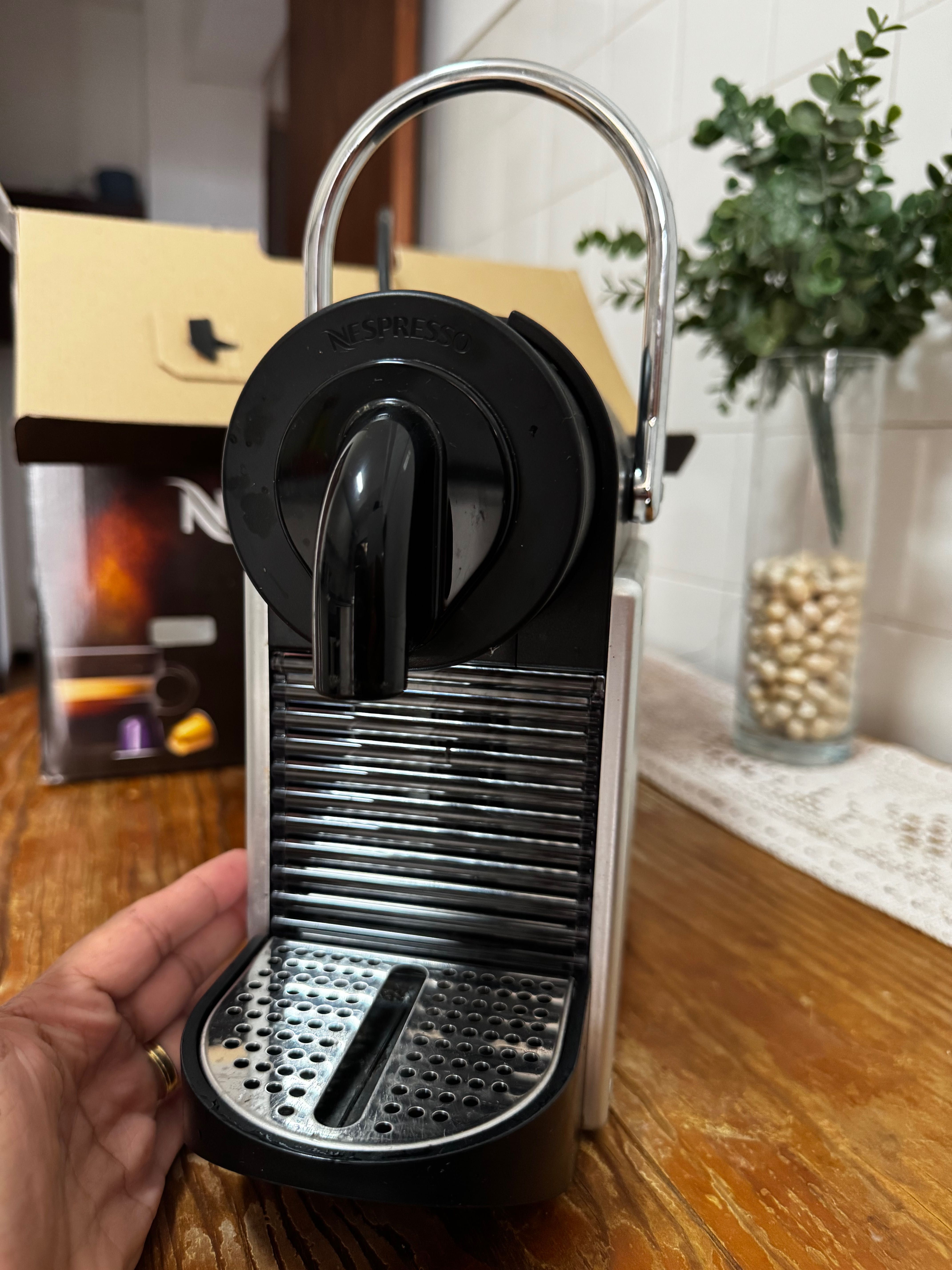Máquina de café Nespresso, como nova!