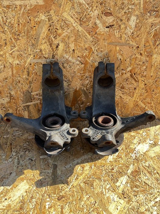 Цапфа ліва, поворотний кулак лівий ford focus мк2, мк2