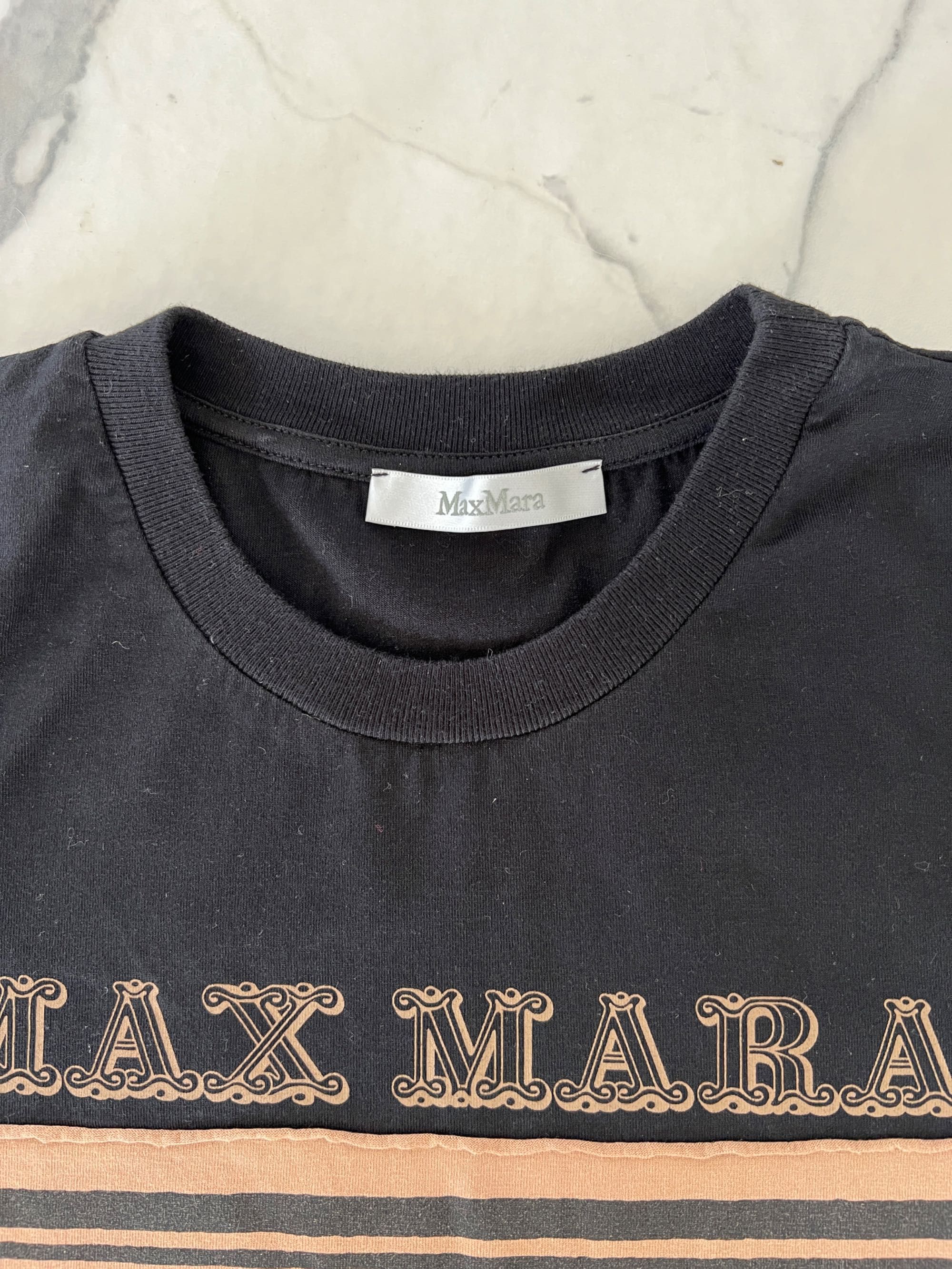 Max Mara оригінал Італія чорна футболка