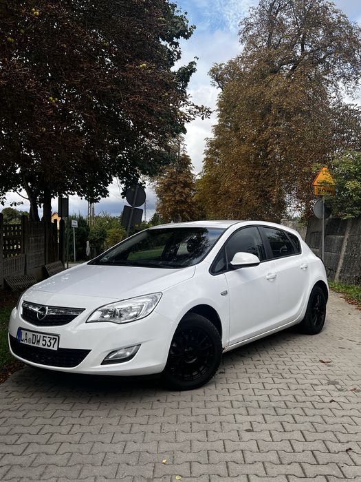 Opel Astra J 1.4 2010r Klima
