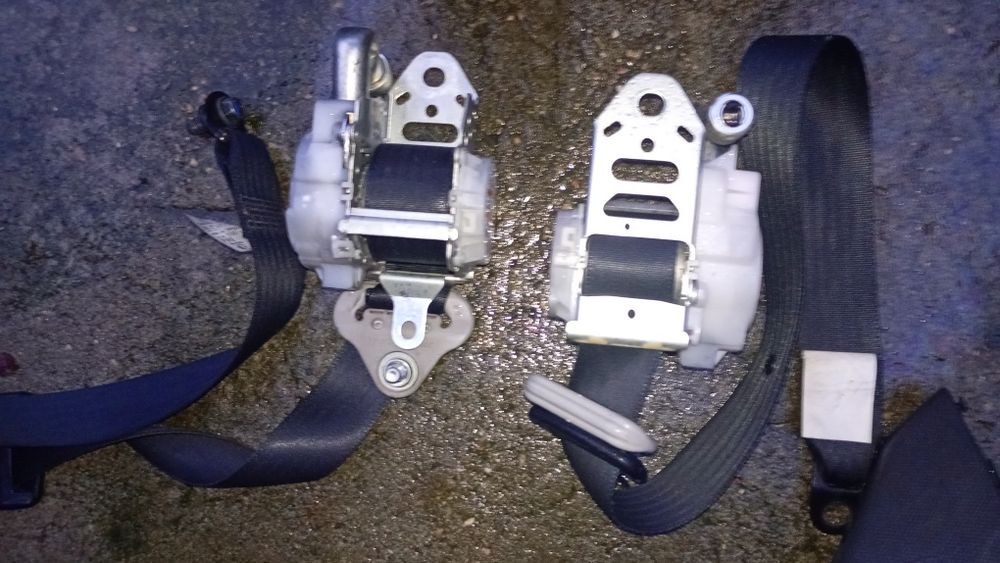 Suzuki Swift MK7 pasy bezpieczeństwa prawy lewy komplet oryginał