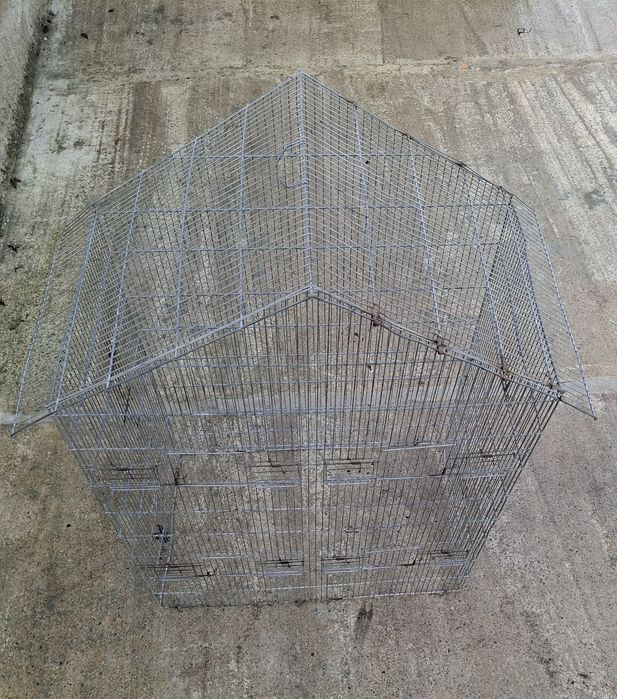 Gaiola grande para passaros