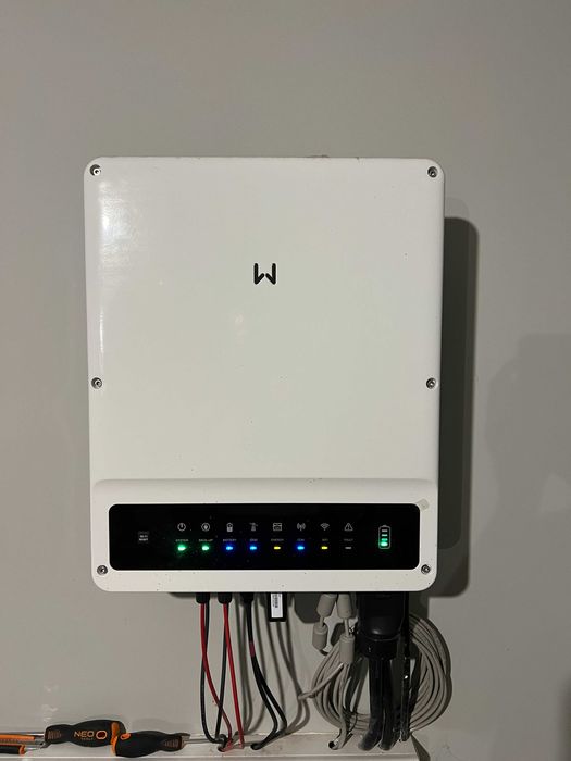 GoodWee - falownik hybrydowy i magazyn energii