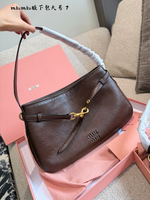 Елегантна коричнева сумка Miu Miu