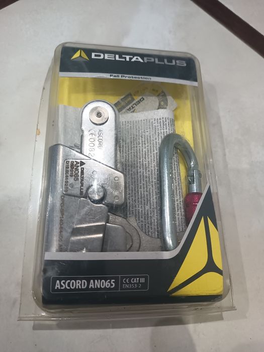 Urządzenie zamozaciskowe na linę  ASCORD AN065 DELTA PLUS NOWE