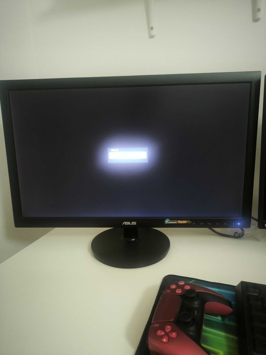Monitor ASUS 24"