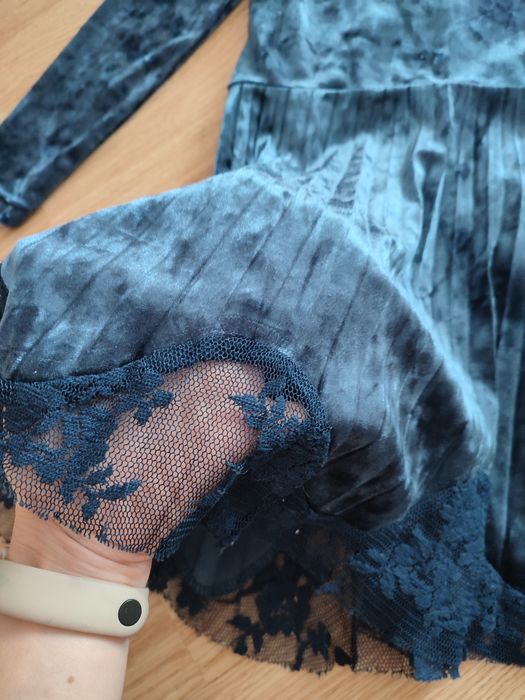 Очень красивое нарядное стильное платье