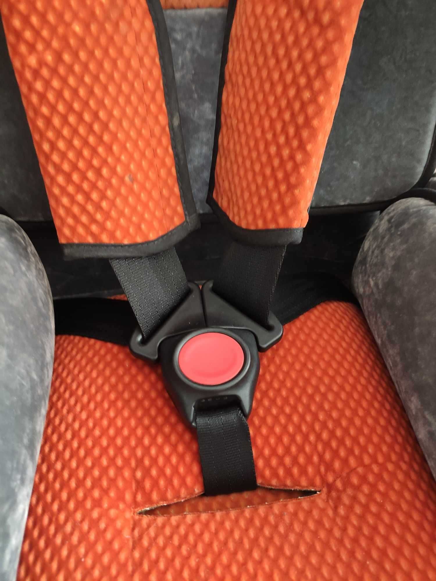 Fotelik samochodowy Recaro Young Sport