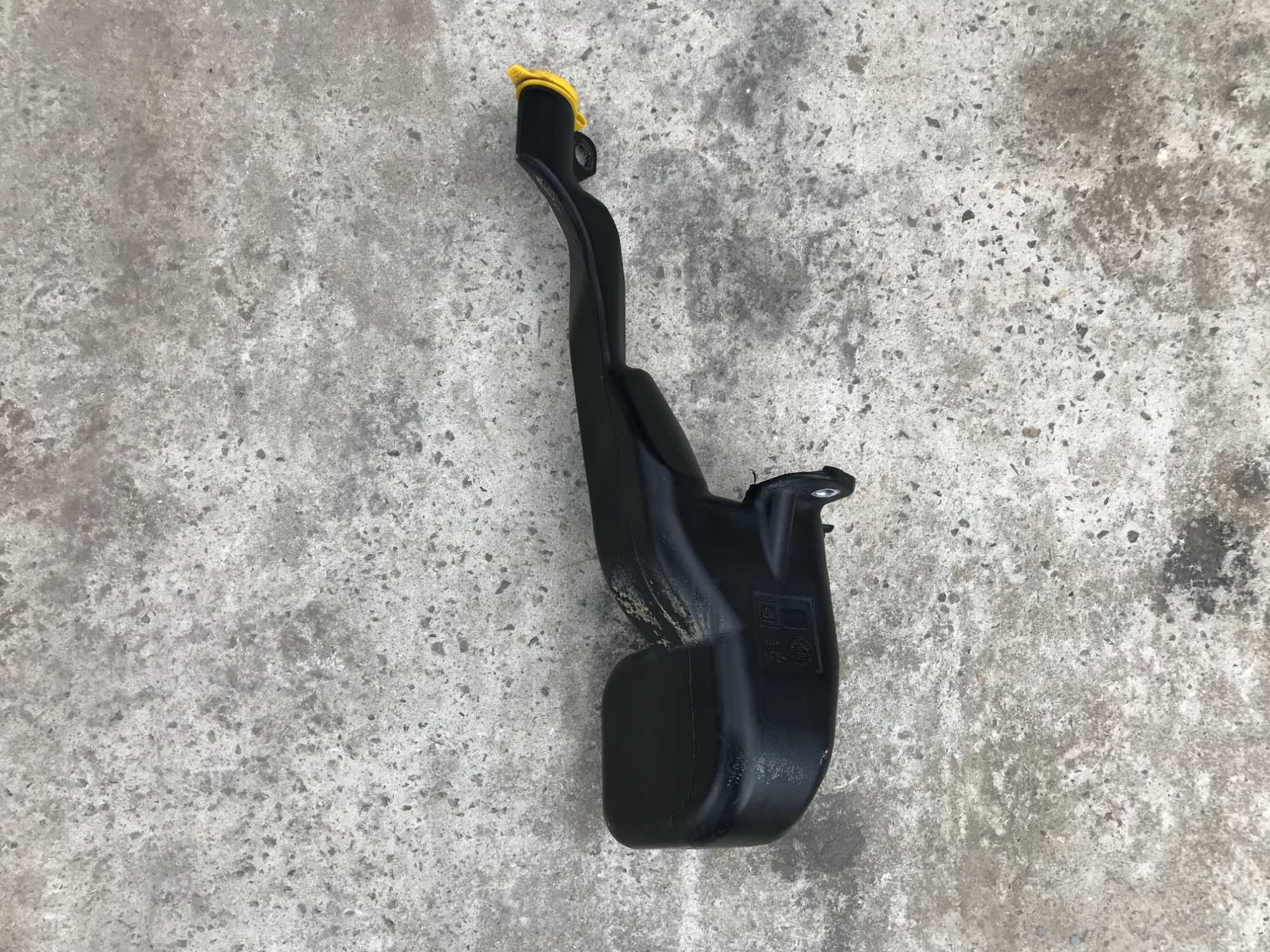 Бачок омивача Opel Astra H/Zafira B