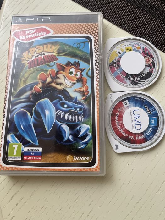 Crash psp крэш битва титанов