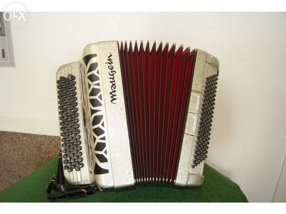 Acordeon Maugein 4 voz .N 55