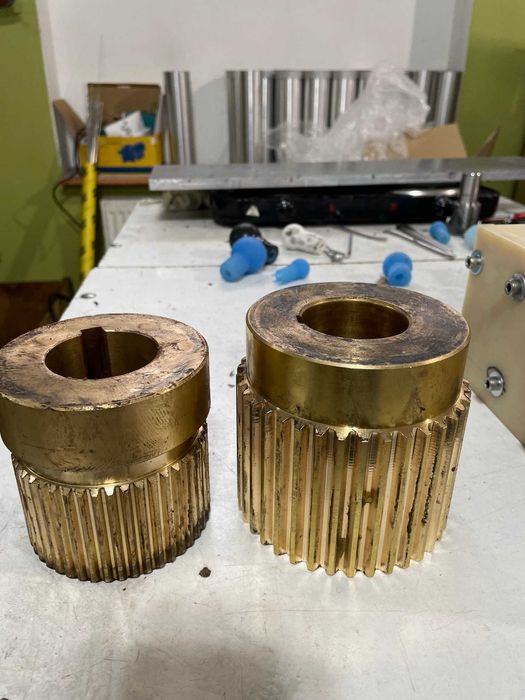 Tuleja Mosiężna, Mosiądz