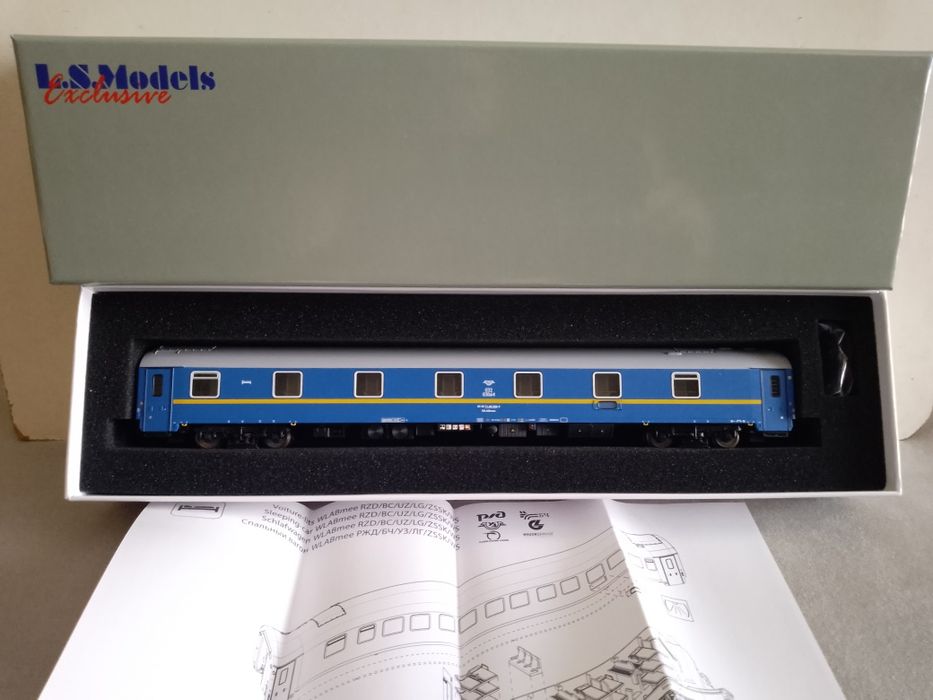 Спальный вагон LS Models УЗ масштаб 1:87 но (Piko/Roco)