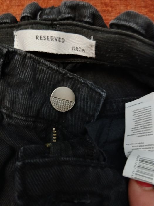 Джинси на  дівчику 7 - 8 років