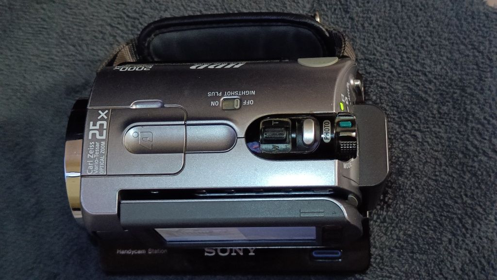 Відеокамера Sony DCR - SR 62E