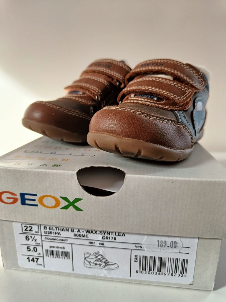 Geox sneakersy dziecięce (ocieplane, rozmiar 22)
kolor brązow