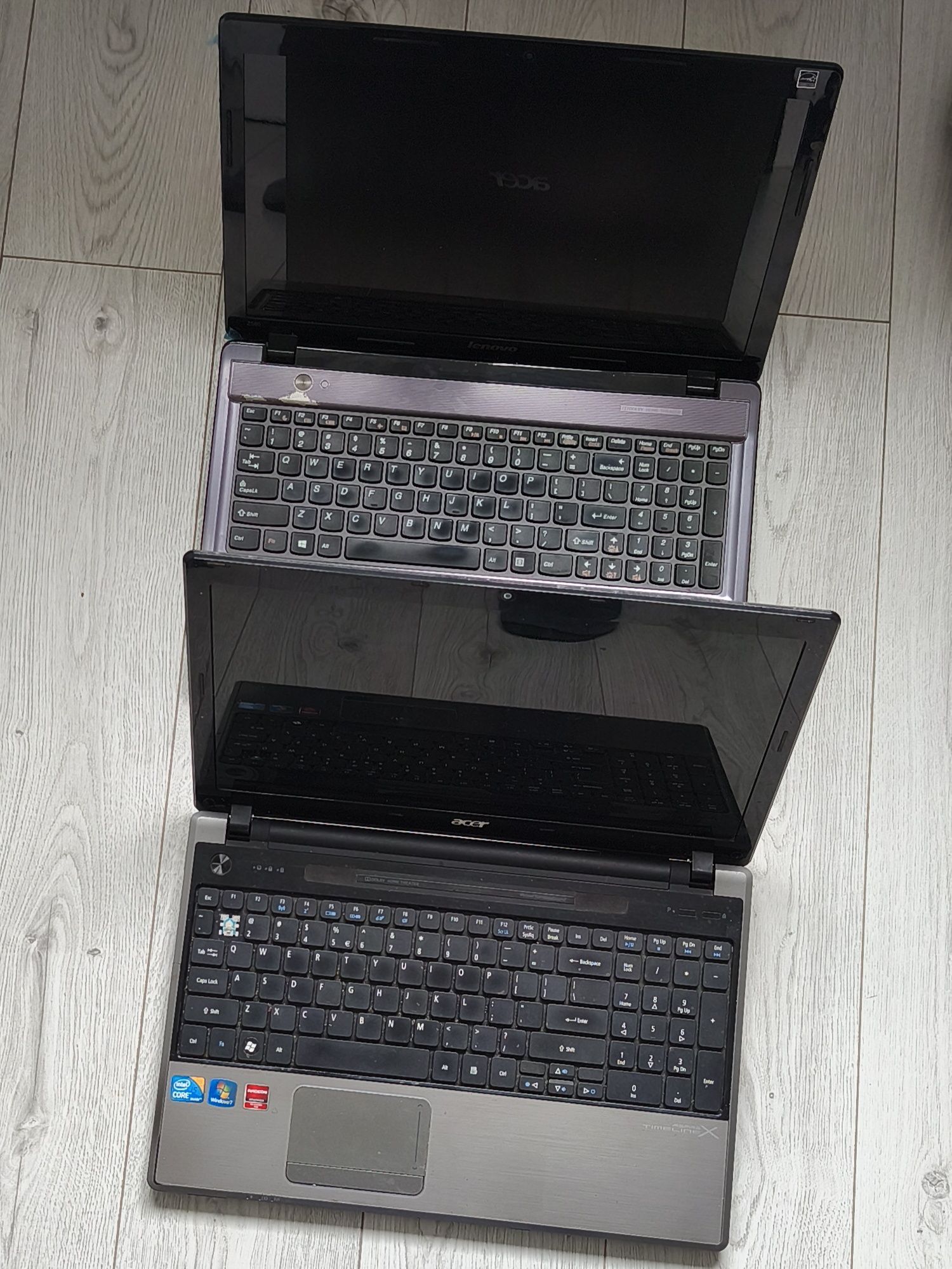 Trzy laptopy Acer i 2 x Lenovo
