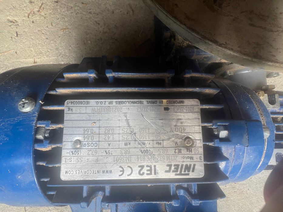 motoreduktor INTEC 3 fazy wolne obroty 0,25 kw