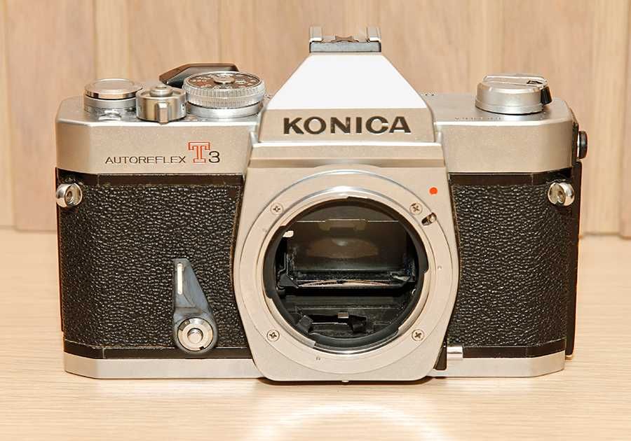 Konica Autoreflex T3 + Konica 50mm 1.7 - Para peças ou reparação