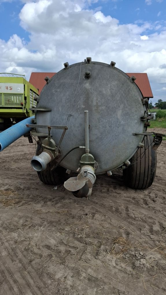 Sprzedam wóz asenizacyjny 6000l