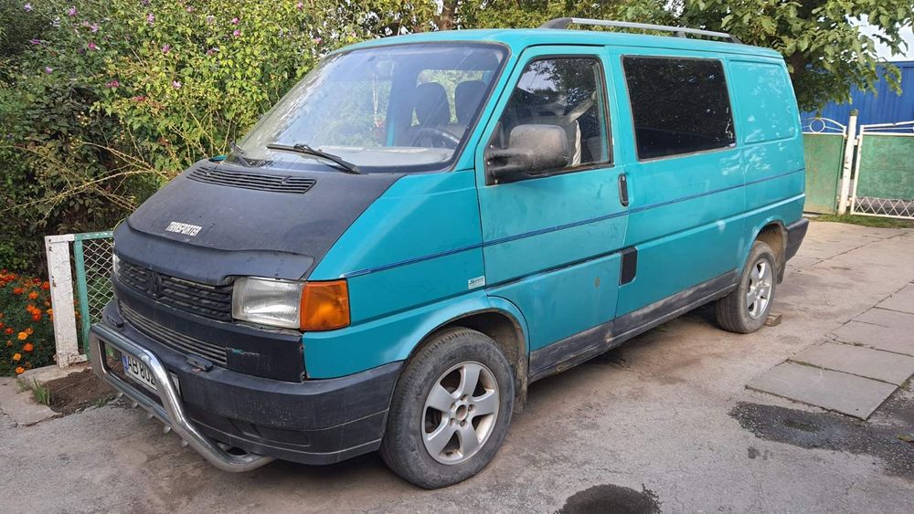 Бус Volkswagen Transporter T4