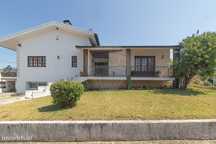 Moradia T4 Oliveira do Bairro