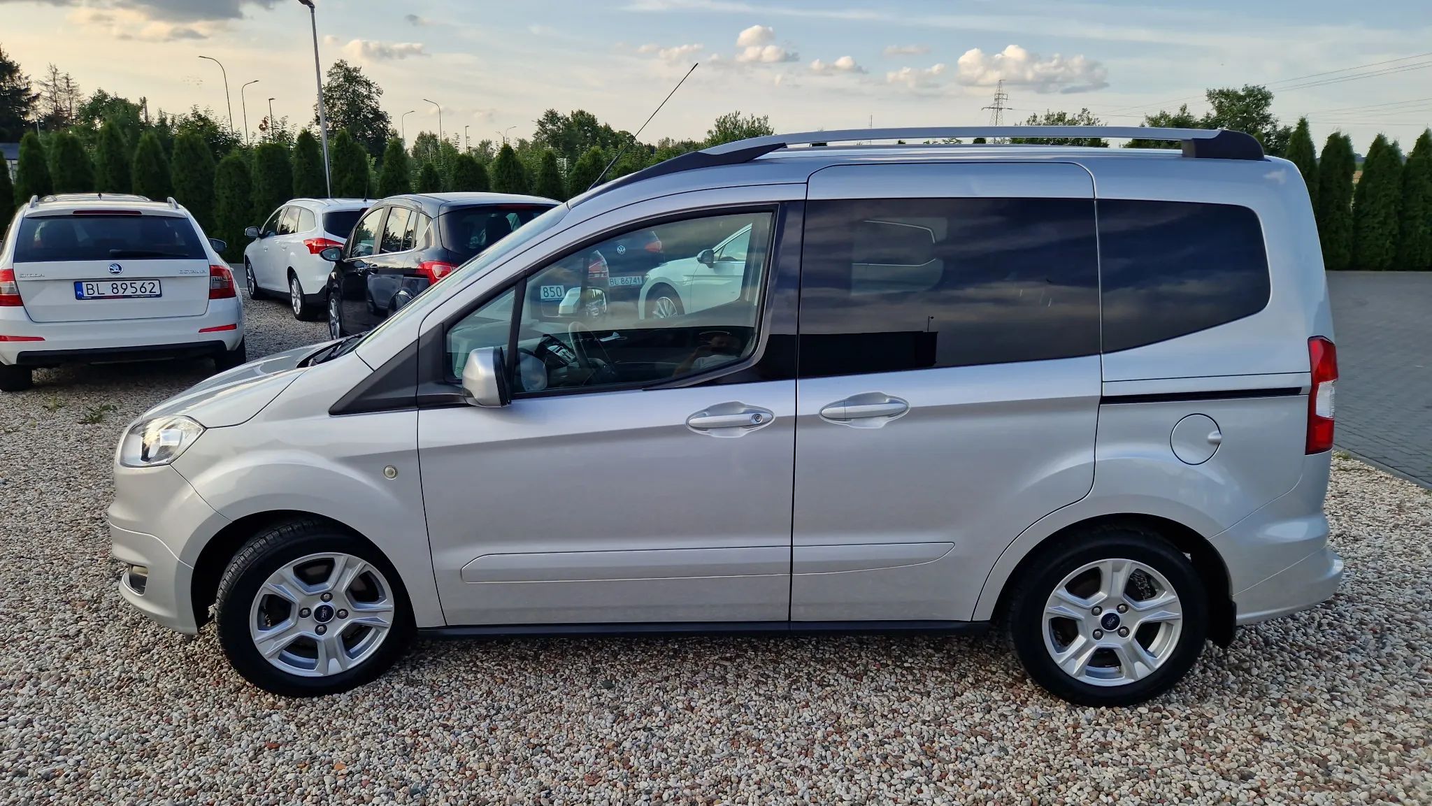Ford Tourneo Courier 1.0 Turbo Titanium Klimatronik Nawigacja Kamera Jak Nowy