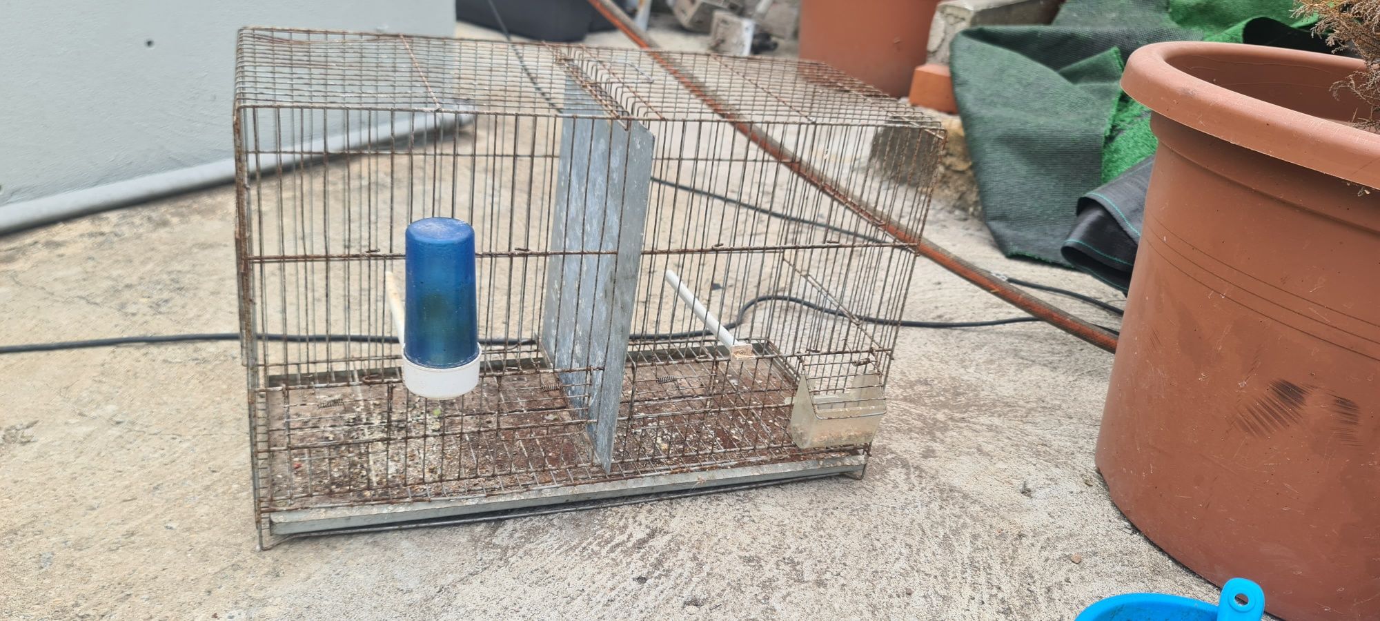 Varias gaiolas em muito bom estado