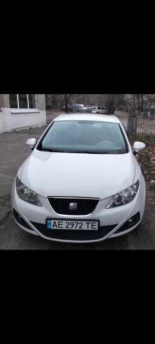 Продам авто Сеат ібіца 2011 р дизель 1.6 в гарному стані