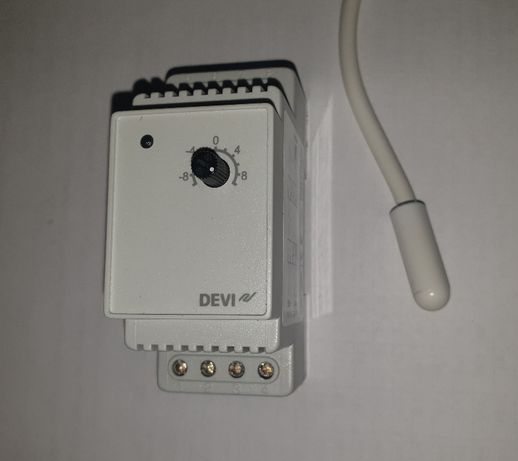 termostat regulator temperatury Devireg 330 DEVI Danfoss oblodzeniowy