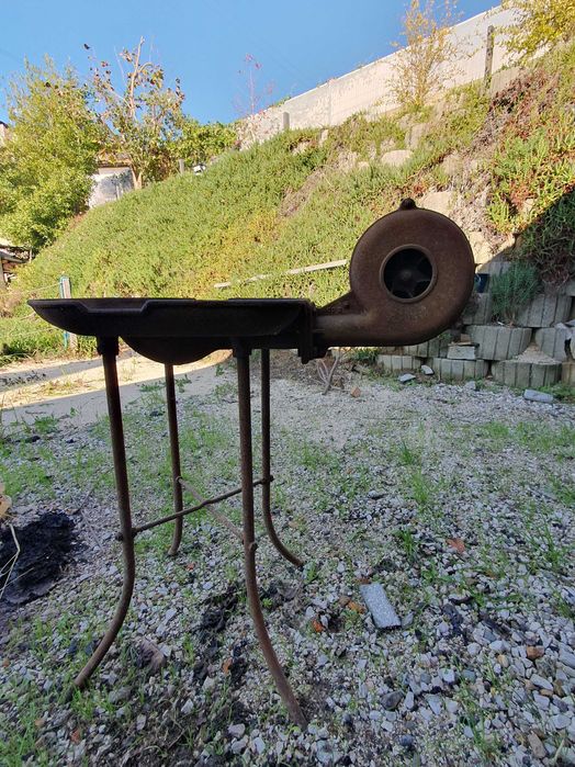 Forja antiga em bom estado