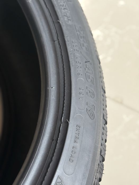 Шини зимові 235/45/19 Michelin PA4 зимние шины 235 45 r19