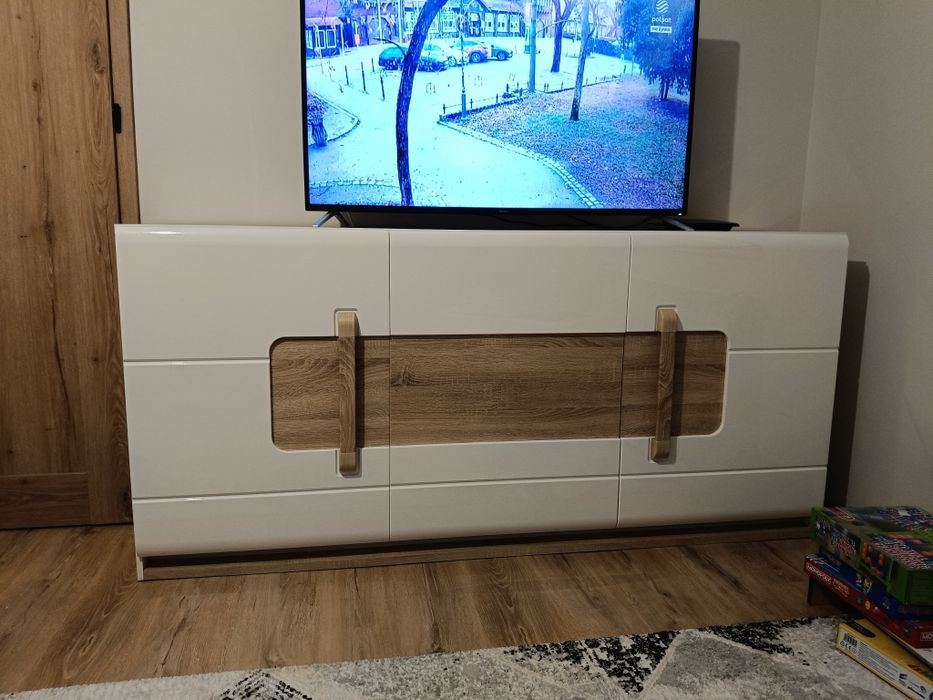 Super okazja duża komoda do salonu