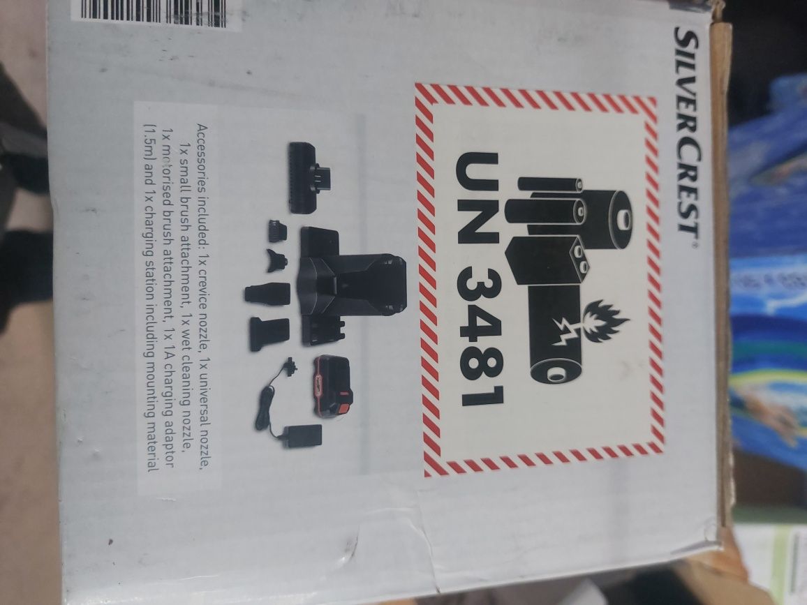 Akumulatorowy odkurzacz ręczny 20V