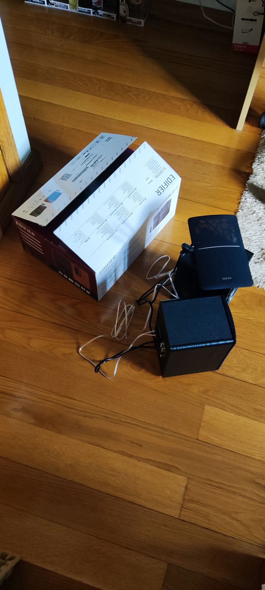 Colunas de som Edifier R1280BDBs NOVO C/Caixa
