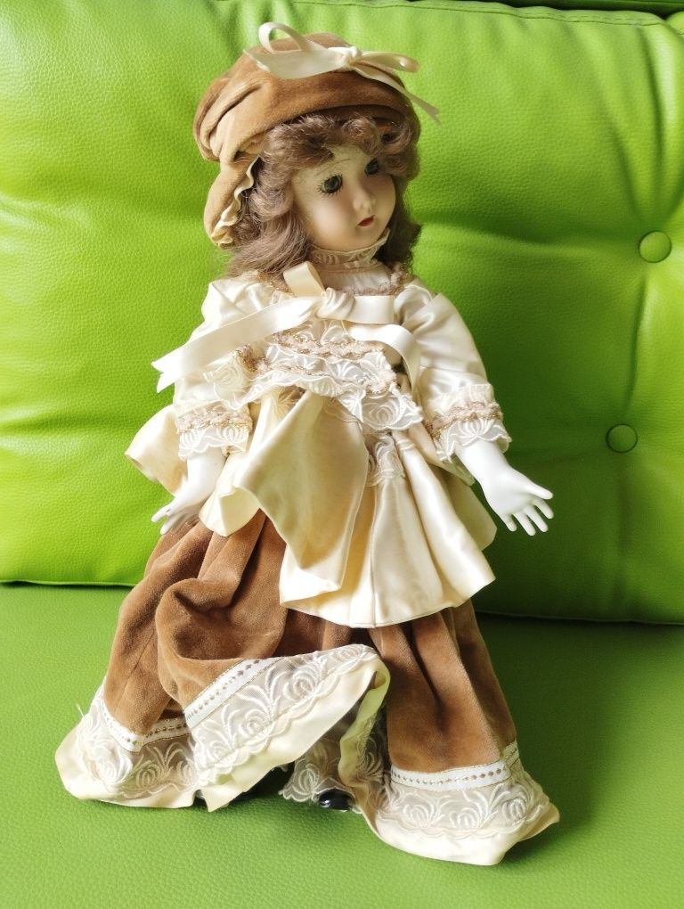 Vendo bonecas de porcelana muito antigas