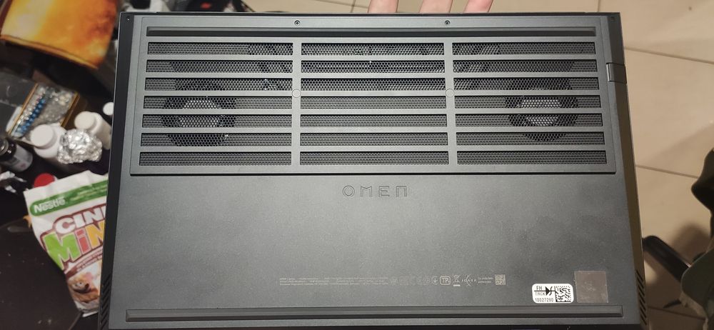 Laptop HP Omen 15 - stan idealny (R7-4800h/RTX2080/32GB/W11/1TB)