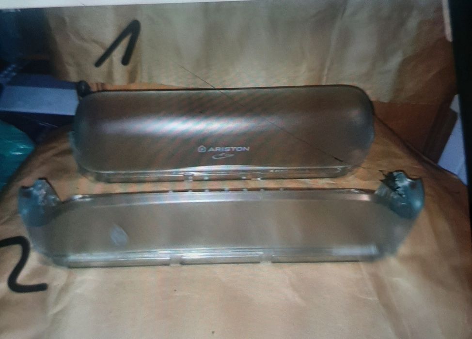 Boczna półka balkonik do lodówki Ariston