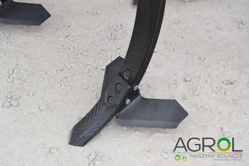 Agregat bezorkowy 2,5m APOC podorywkowo-orkowy 3,0m daszkowy Euro-Masz