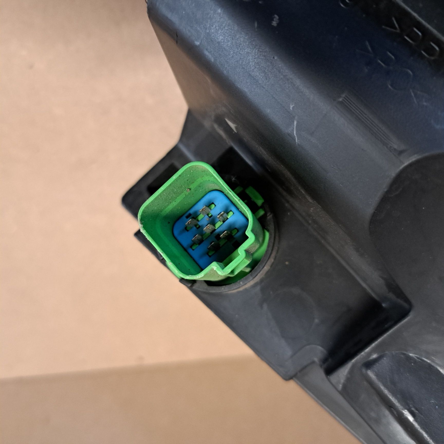 Lampa reflektor ford Transit lewy europa