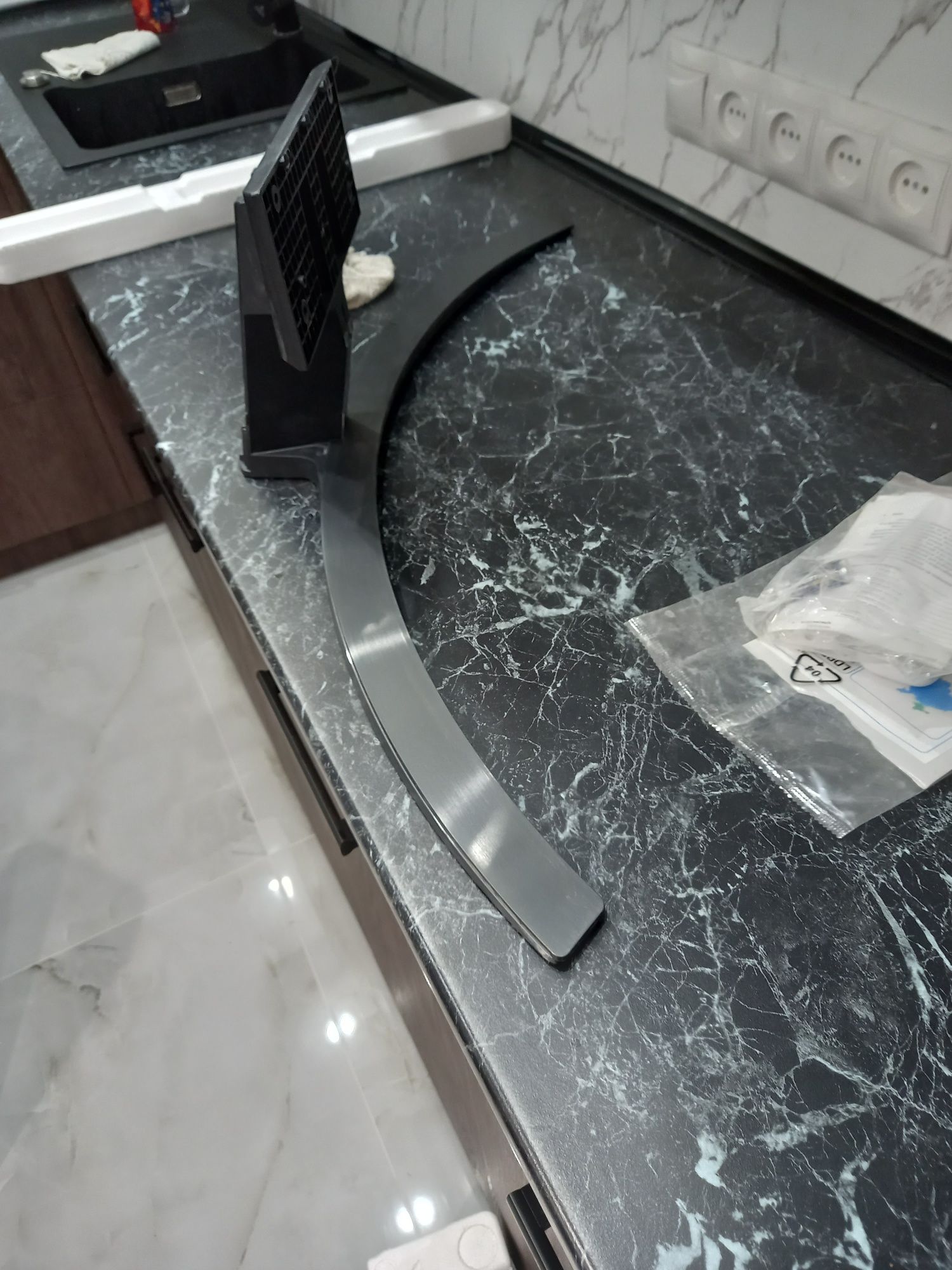 Подставка под ТВ LG 55"