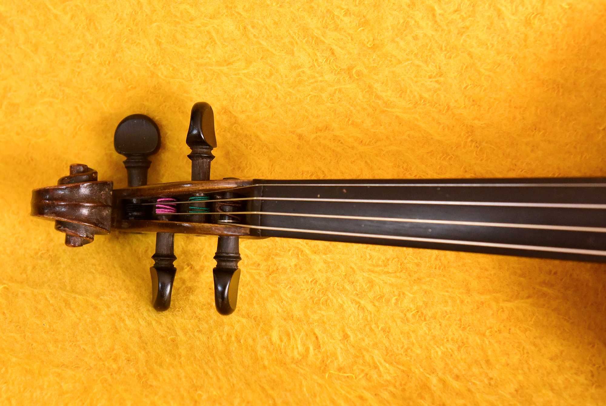 Skrzypce - instrument manufakturowy