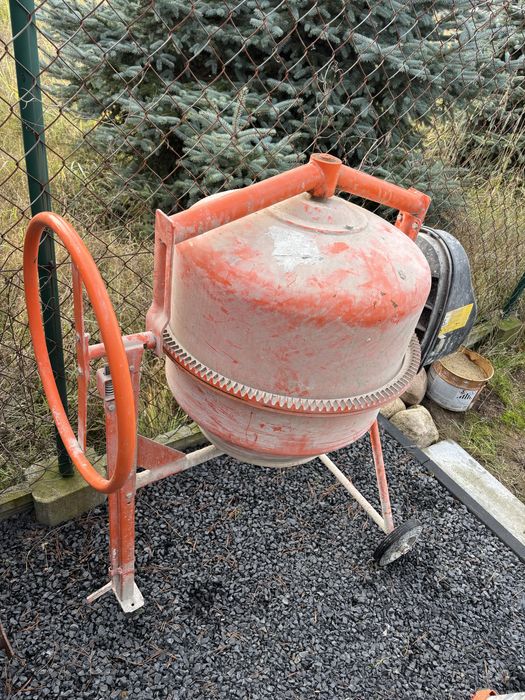 Betoniarka Altrad Expert 130 K