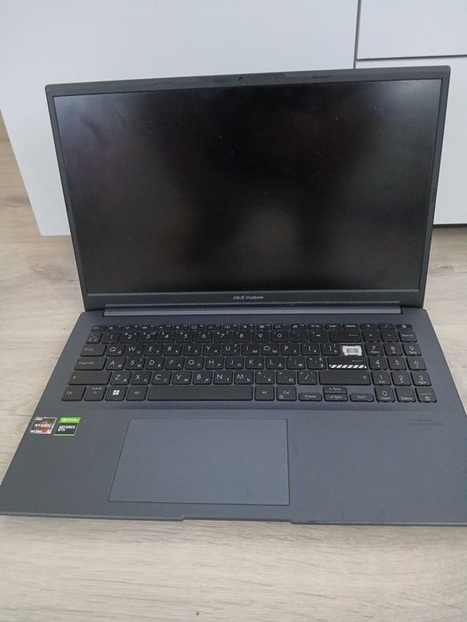 Продам ноутбук Asus Vivobook модель М6500І
